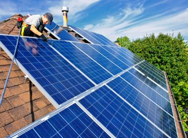 How rooftop solar panels beneficial for your lower electricity bills