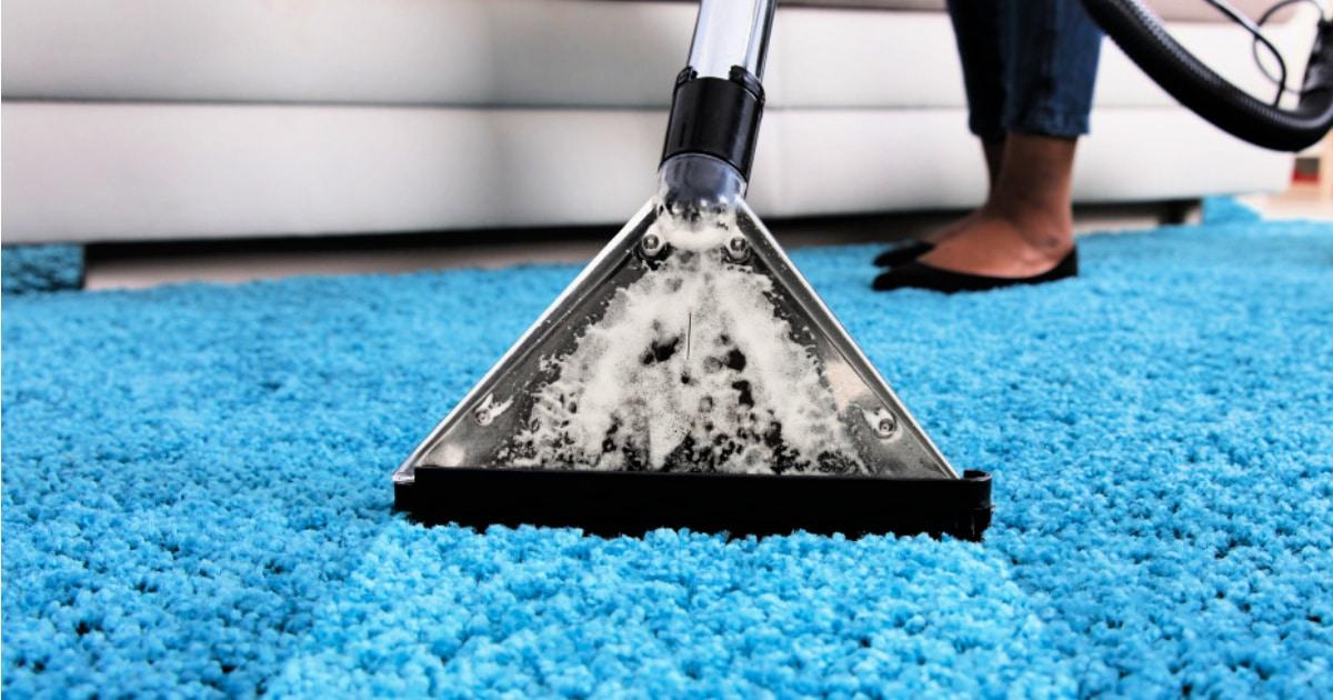 A QUICK GUIDE TO STEAM CLEAN YOUR CARPET AT HOME