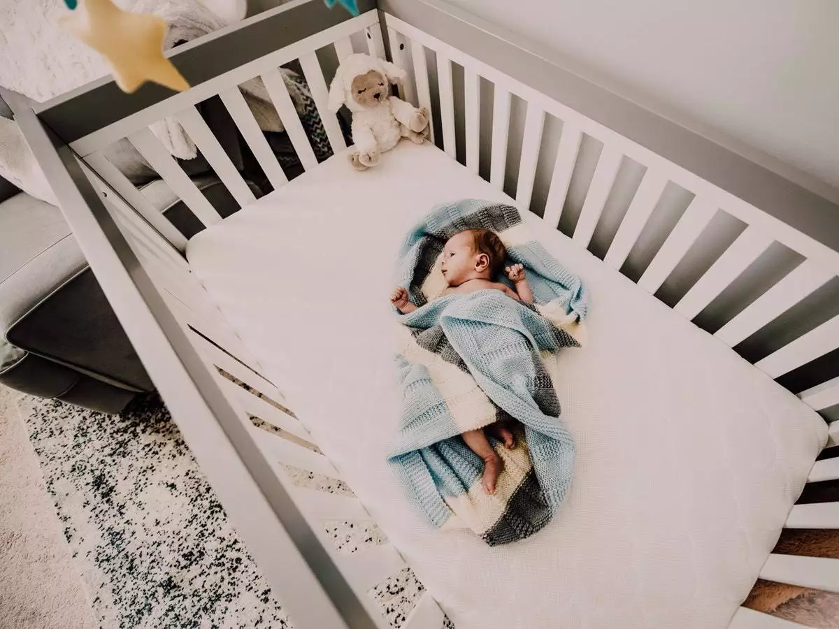 5 Best Baby Cots which are Essential to have for New Born Babies