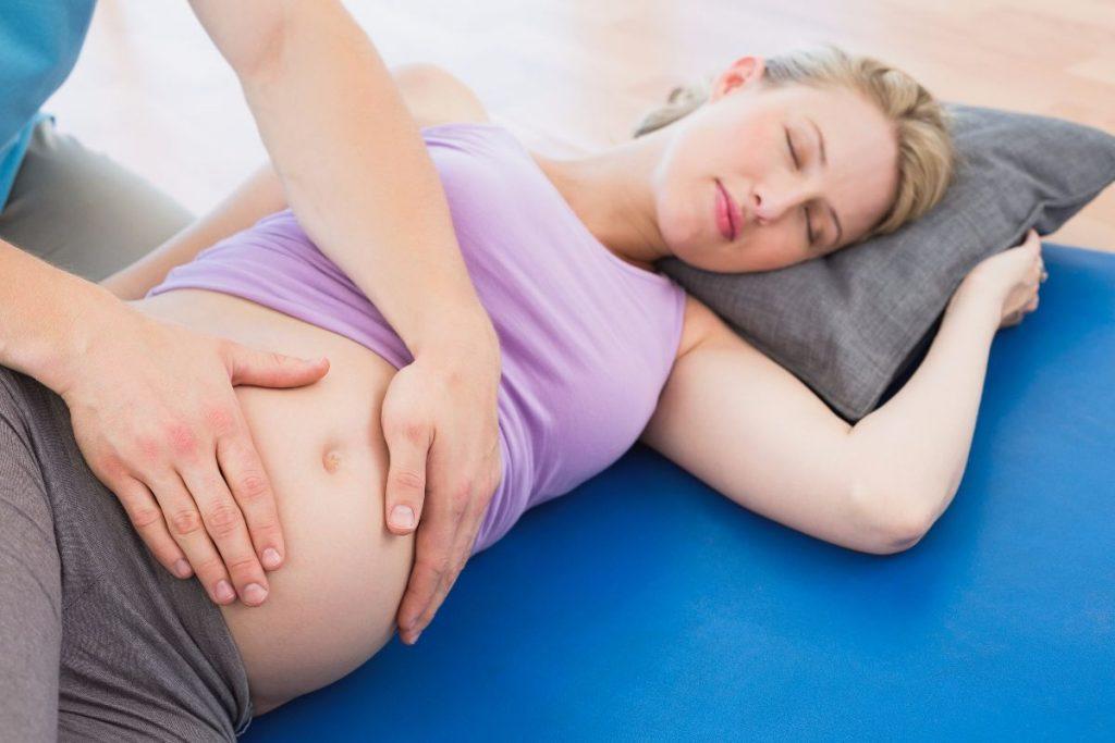 4 Things You Should Know About Pregnancy Massage