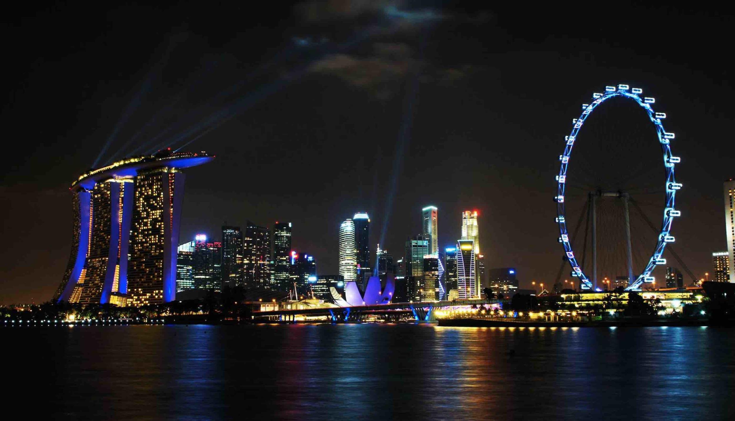 Enjoy the Stunning View of Singapore From These Hotels