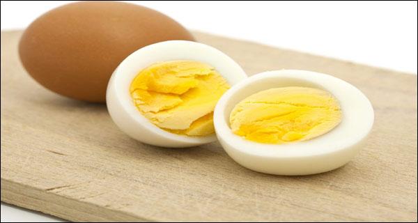 How many eggs per day can someone eat on keto diet